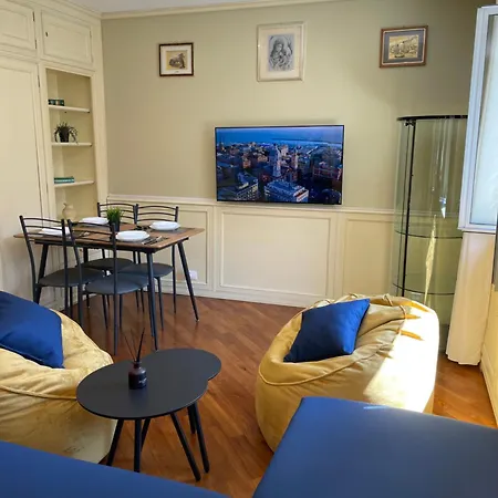 Casa Stazione Sampierdarena * Genua